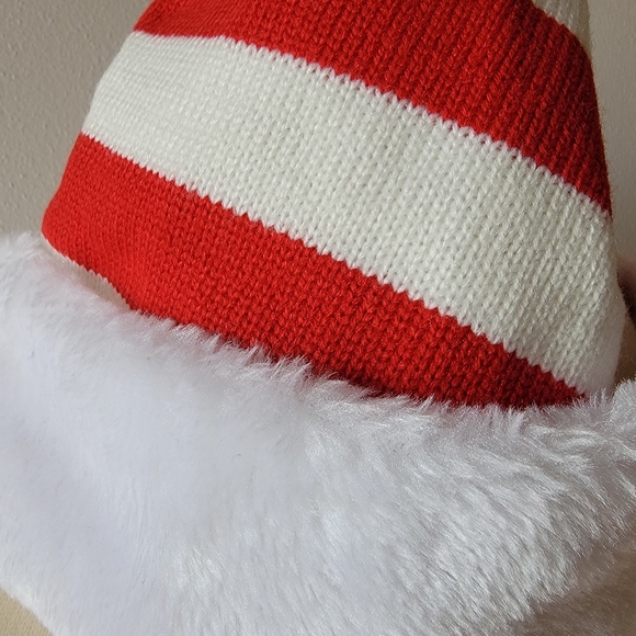 Set of 2 Striped Santa Hats - Picture 5 of 6
